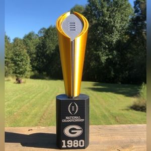 10 inch Georgia Bulldog 1980 National Championship collectors trophy